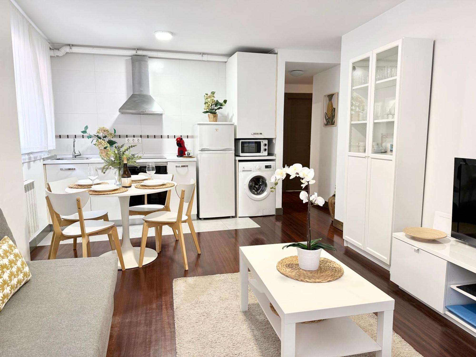 Castro Holidays - Centrico Piscina Urbanizacion Garaje Gratis กาสโตร-อูร์เดียเลส ภายนอก รูปภาพ