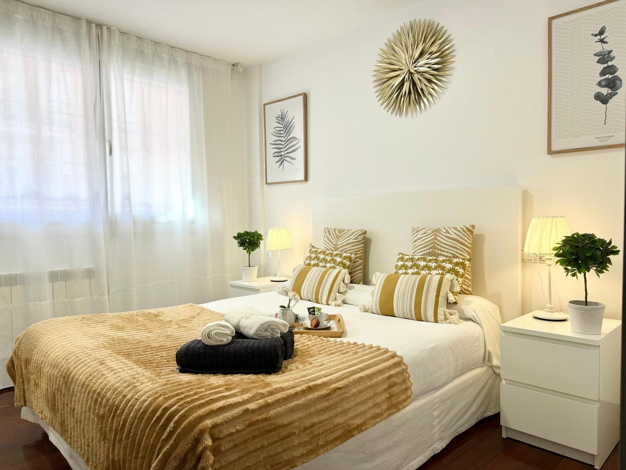 Castro Holidays - Centrico Piscina Urbanizacion Garaje Gratis กาสโตร-อูร์เดียเลส ภายนอก รูปภาพ