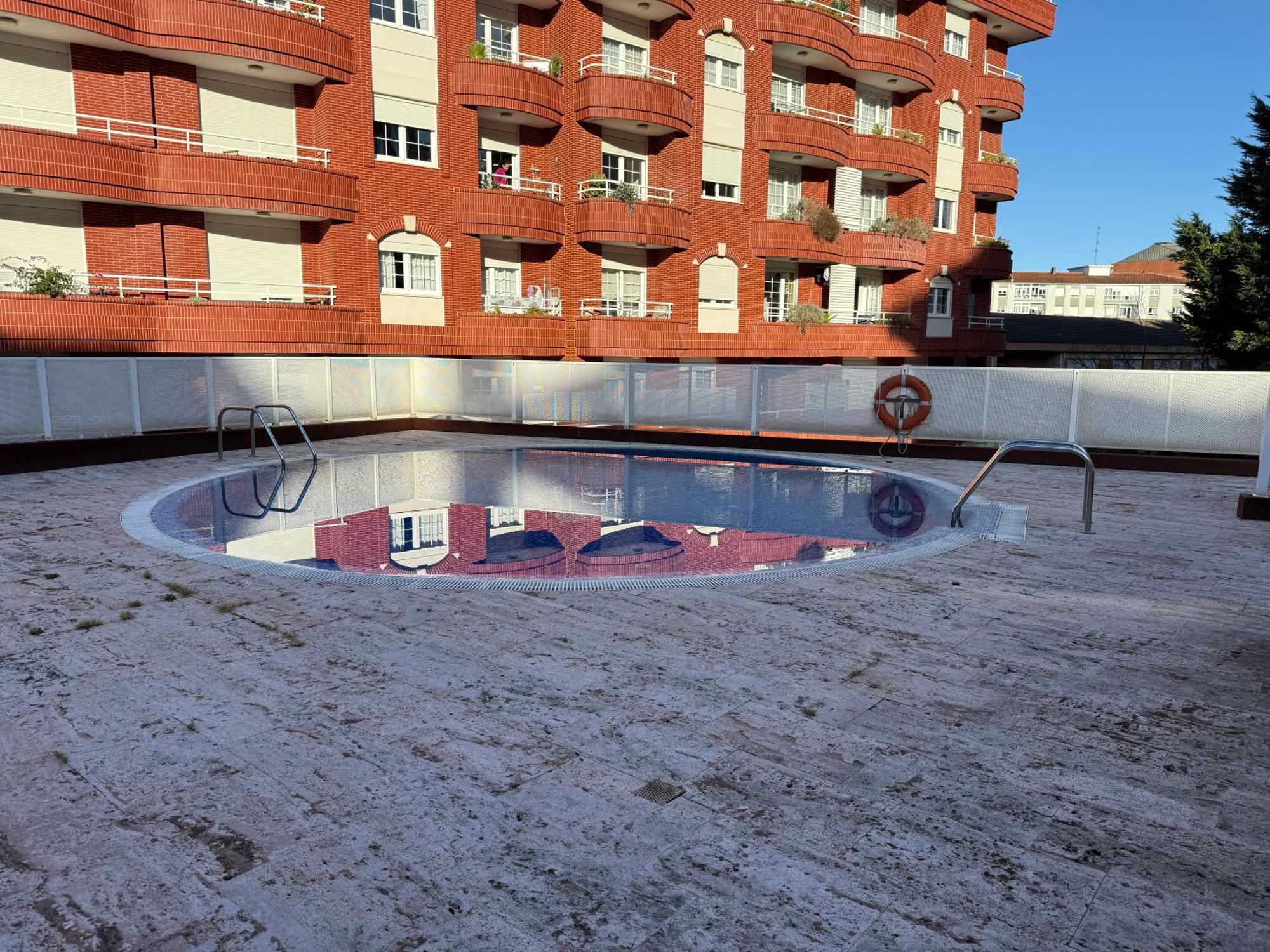Castro Holidays - Centrico Piscina Urbanizacion Garaje Gratis กาสโตร-อูร์เดียเลส ภายนอก รูปภาพ