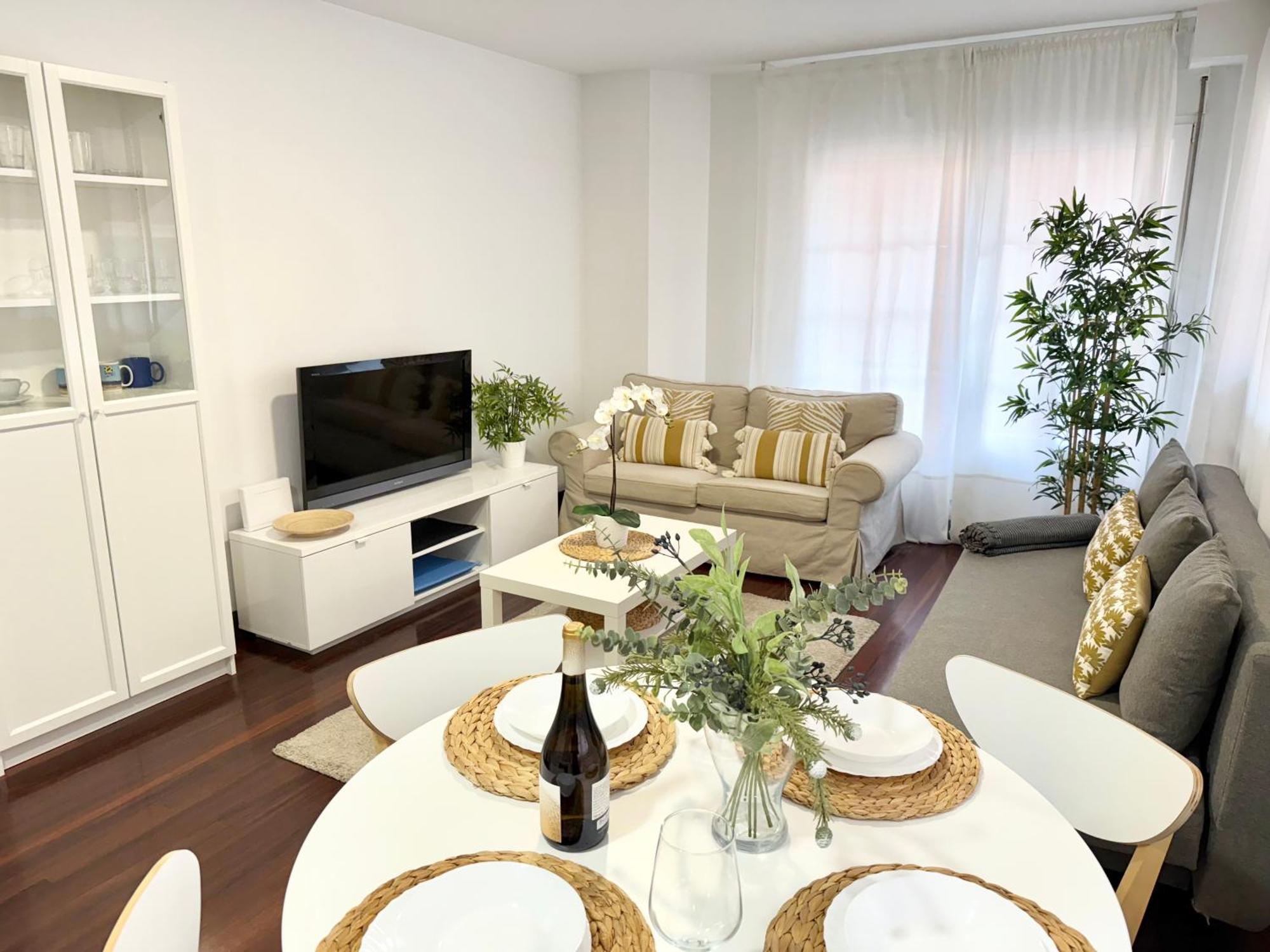 Castro Holidays - Centrico Piscina Urbanizacion Garaje Gratis กาสโตร-อูร์เดียเลส ภายนอก รูปภาพ