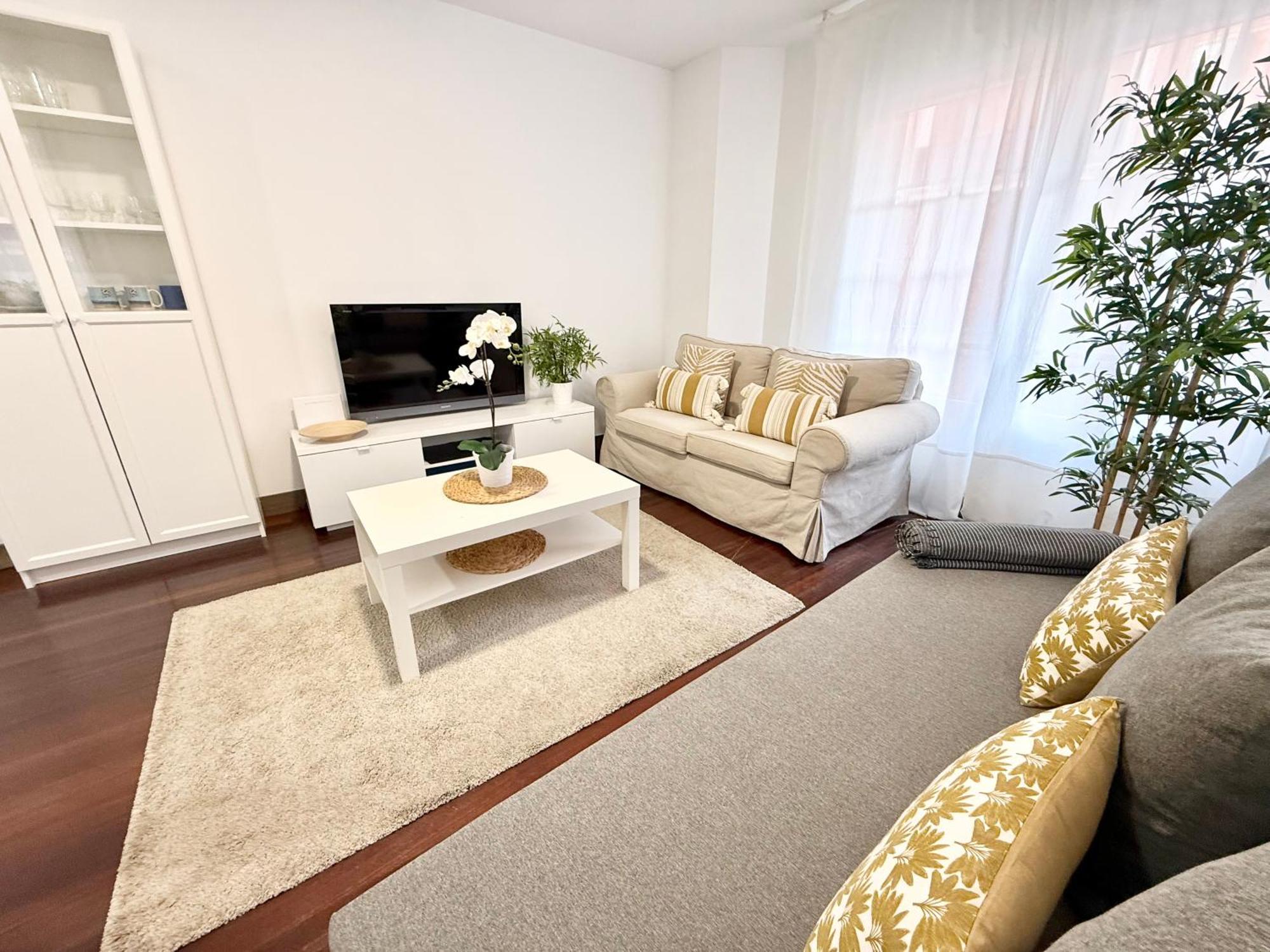 Castro Holidays - Centrico Piscina Urbanizacion Garaje Gratis กาสโตร-อูร์เดียเลส ภายนอก รูปภาพ