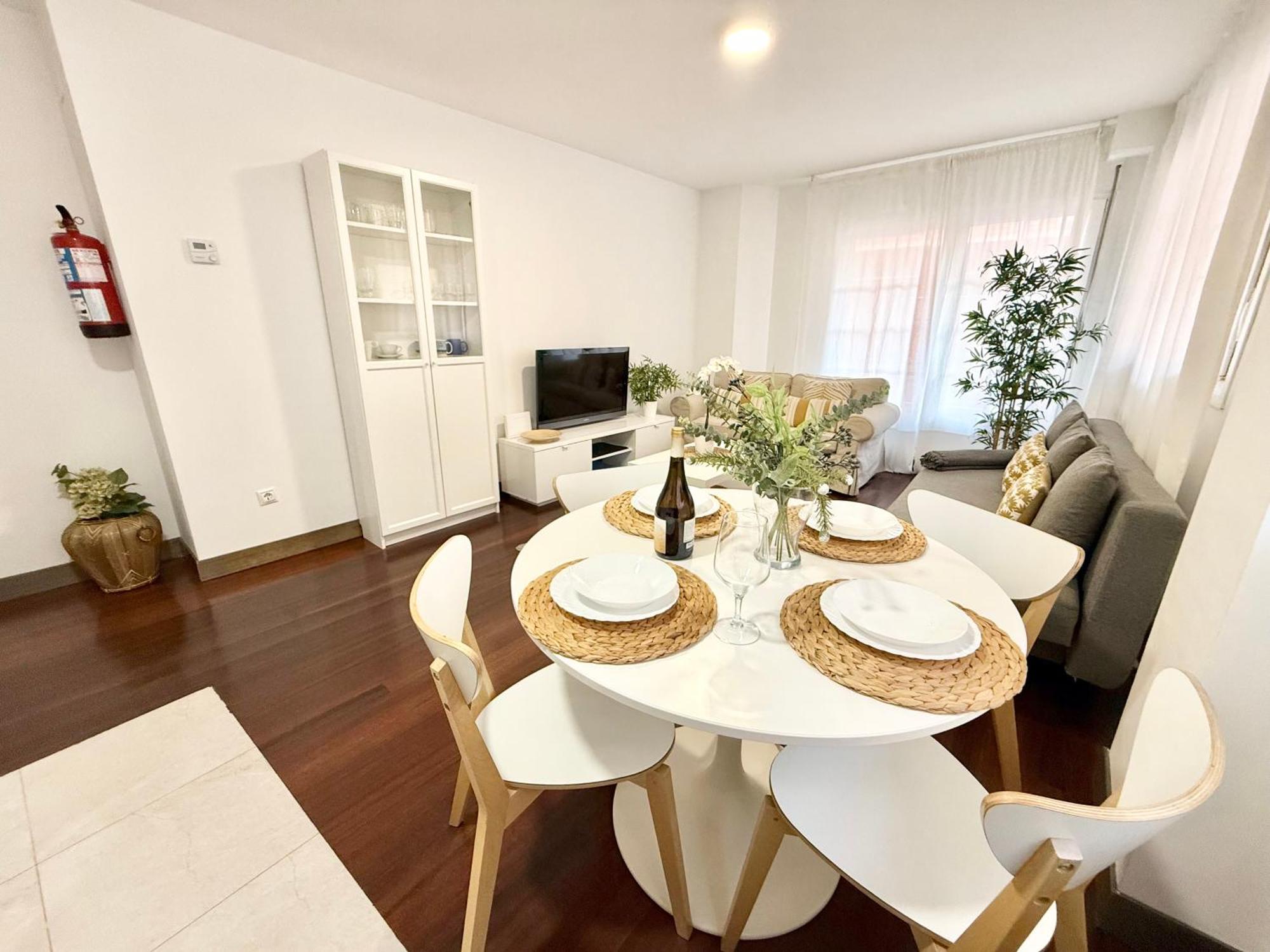 Castro Holidays - Centrico Piscina Urbanizacion Garaje Gratis กาสโตร-อูร์เดียเลส ภายนอก รูปภาพ
